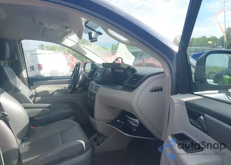 2011 Volkswagen Routan Se z USA, uszkodzony, nr VIN 2V4RW3DG3BR717246